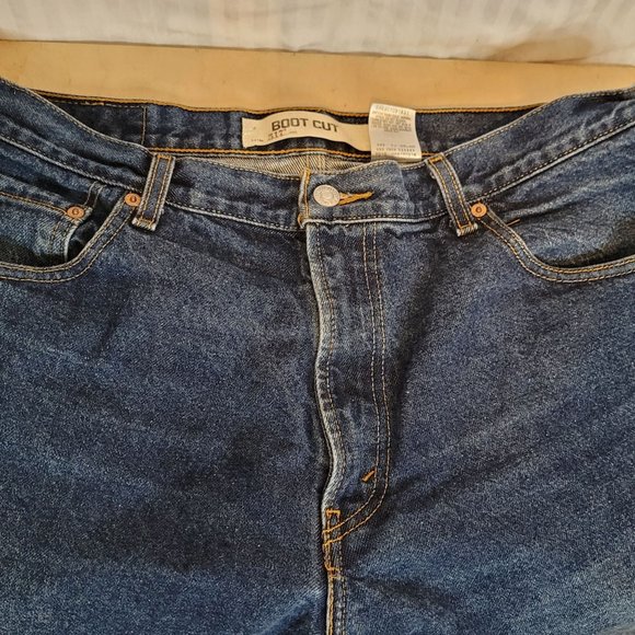 Levis 517 Bootcut Jeans 2006 Dark Blue Wear Bottom Hem 36 x 30 Mens - Picture 12 of 16